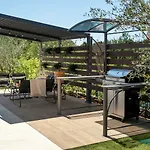 Prázdninový dům Atemberaubende Mit Privatpool, Sauna, Billard, Kicker, Heimtrainer, Bbq Poreč