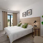 Atemberaubende Mit Privatpool, Sauna, Billard, Kicker, Heimtrainer, Bbq Vakantiehuis Poreč