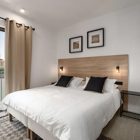 Atemberaubende Mit Privatpool, Sauna, Billard, Kicker, Heimtrainer, Bbq Vikendica Porec