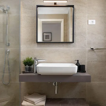 Atemberaubende Mit Privatpool, Sauna, Billard, Kicker, Heimtrainer, Bbq Vikendica *