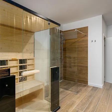 Atemberaubende Mit Privatpool, Sauna, Billard, Kicker, Heimtrainer, Bbq